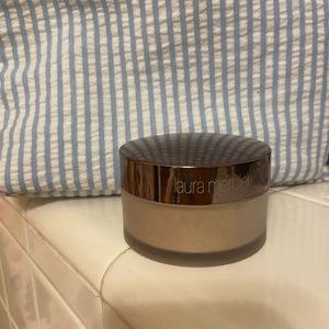Laura Mercier Translucent Setting Powder w shimmer